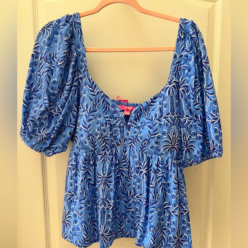 NWT sz XL Lilly Pulitzer Floriana Knit Top in “Abaco Blue”.
